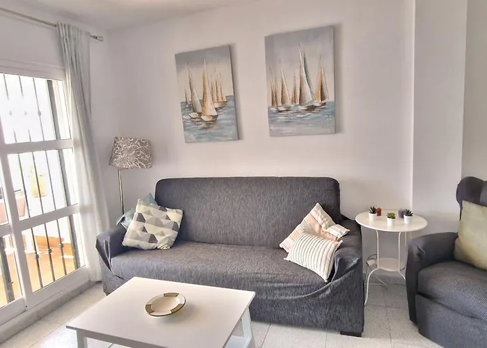 Con Terraza En Primera Linea De Playa コニル・デ・ラ・フロンテラ