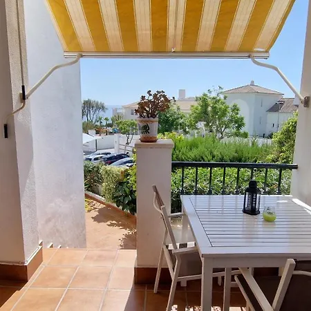 Con Terraza En Primera Linea De Playa Apartment *