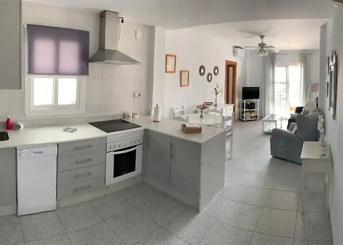 Apartamento Con Terraza En Primera Línea De Playa *