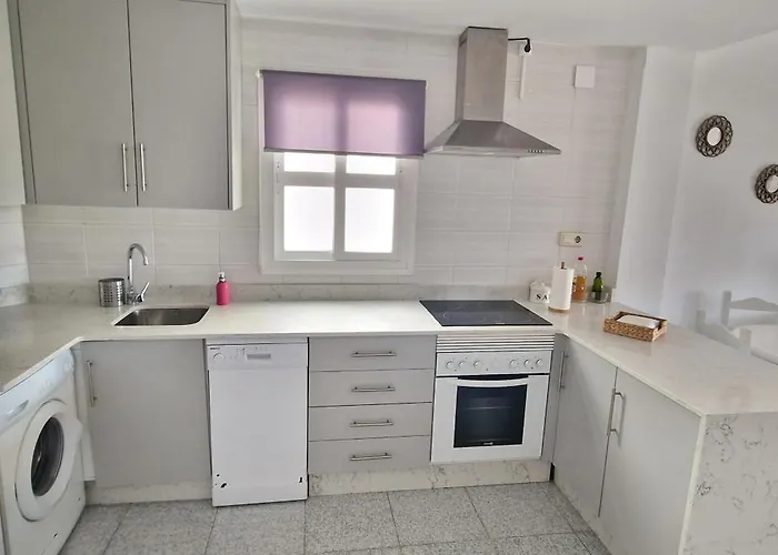 Apartamento Con Terraza En Primera Línea De Playa Conil De La Frontera