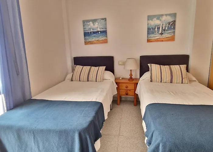 Con Terraza En Primera Linea De Playa Apartman