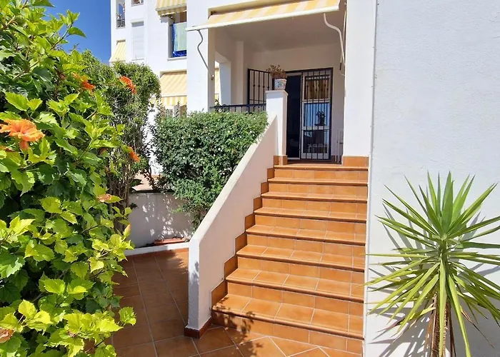 Con Terraza En Primera Línea De Playa