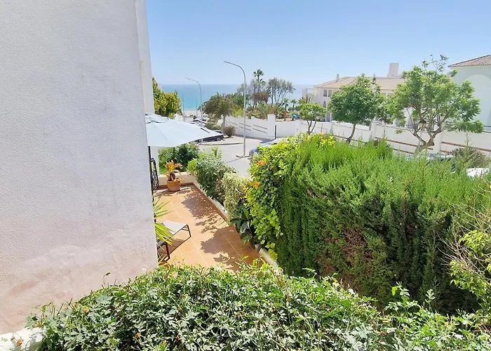 Apartamento Con Terraza En Primera Línea De Playa Conil De La Frontera