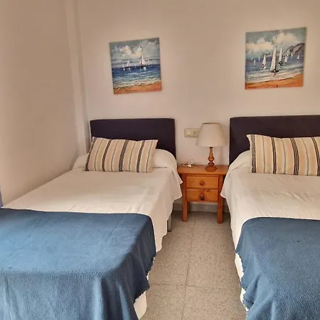 Con Terraza En Primera Linea De Playa Appartement